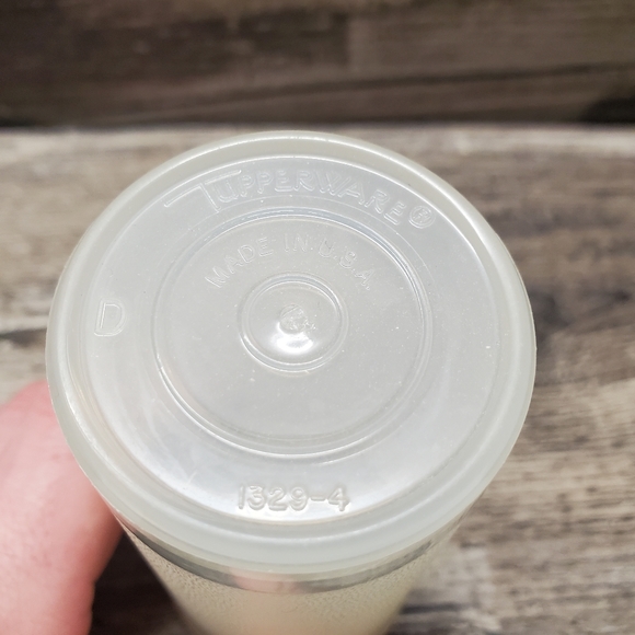 Vintage Tupperware 1329-4 Salt/Pepper Shaker Replacement CUP ONLY 4 1/2" - Picture 2 of 2